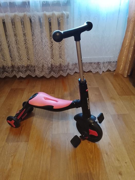 Продам самокат-беговел