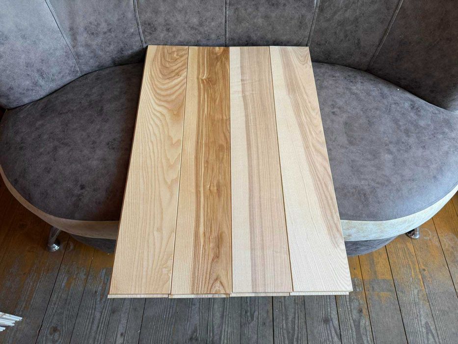 Паркетна підлога з ясеня, стругані пиломатеріали, дошка