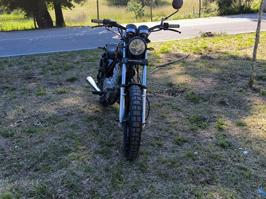 Suzuki GN250....
