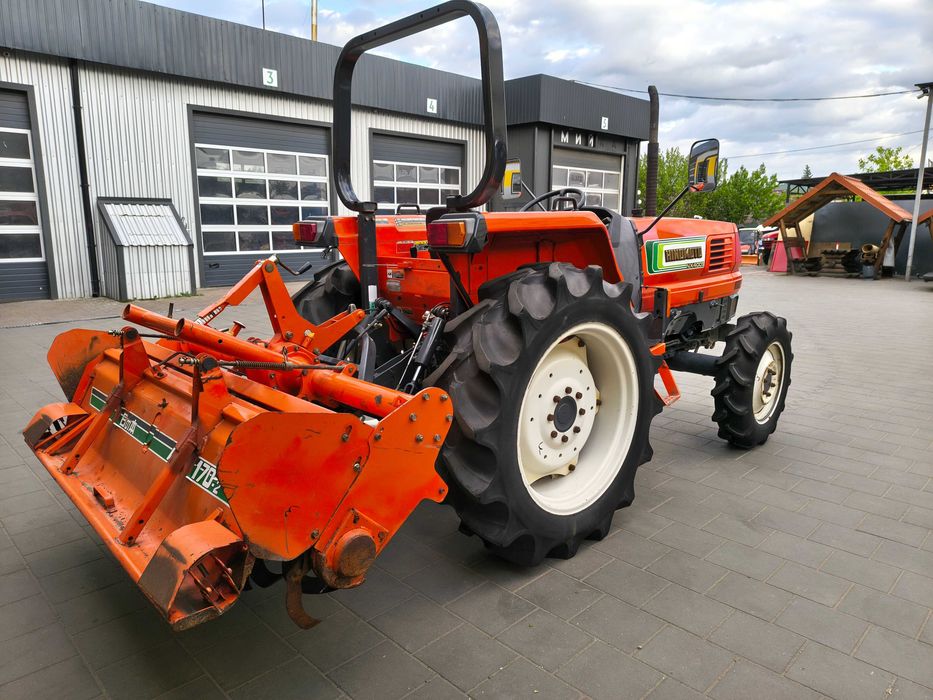 Японський трактор Hinomoto Nx 400, Kubota GL 400