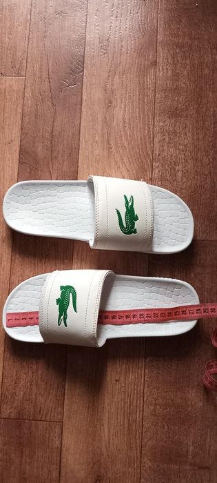 Lacoste  шлепанци.