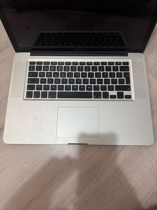 MacBook 15” 2011 i7 SSD 512gb