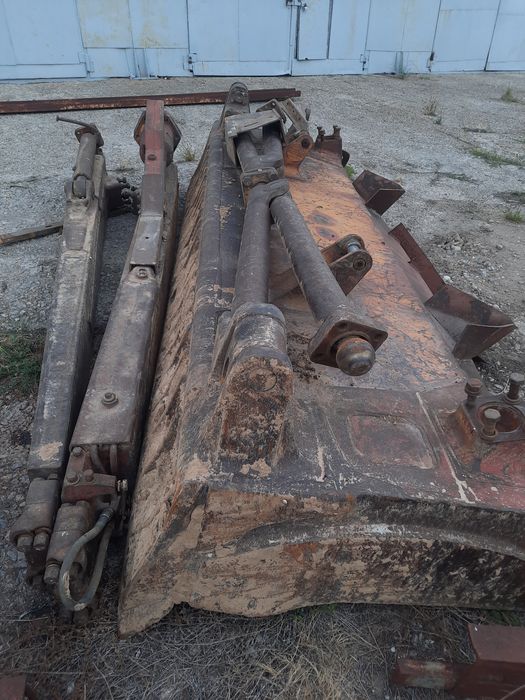 Продам бульдозер KOMATSU D155 A1