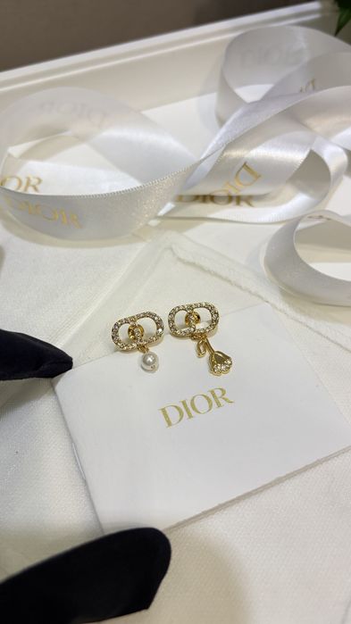 DIOR® Luksusowe kolczyki CD® ekskluzywna biżuteria kolczyki perły