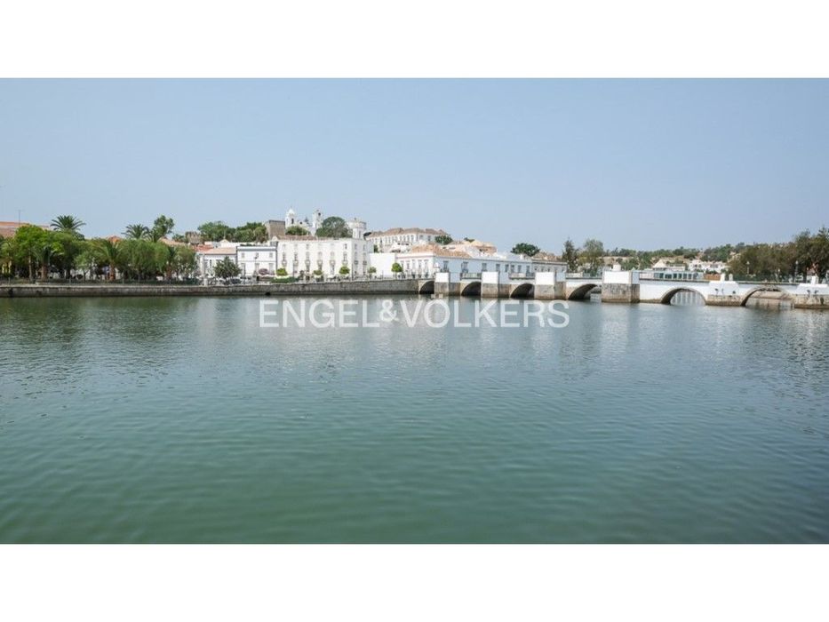 The Four: Tavira - Rés do Chão