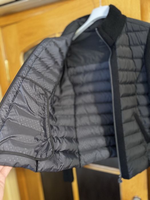 Жіноча легенька пухова курточка (size M)
