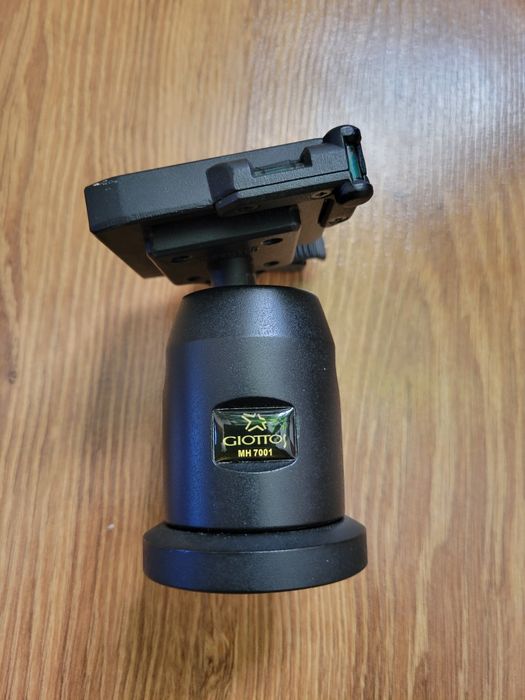 Кульова голова, штатив