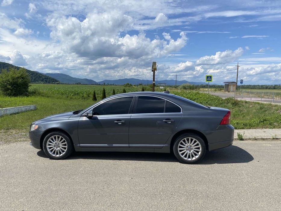 VOLVO S80 2008 рік гарний стан,пробіг рідний