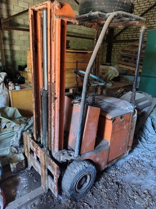 Навантажувач Lansing EFG 3,2/08 50/300v