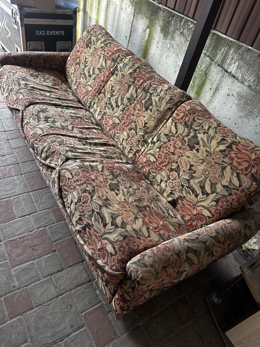 Отдам диван раскладной