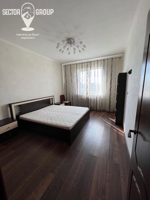 Яблунева, можна під Єоселю.