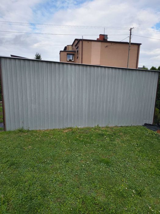 Garaż blaszany używany