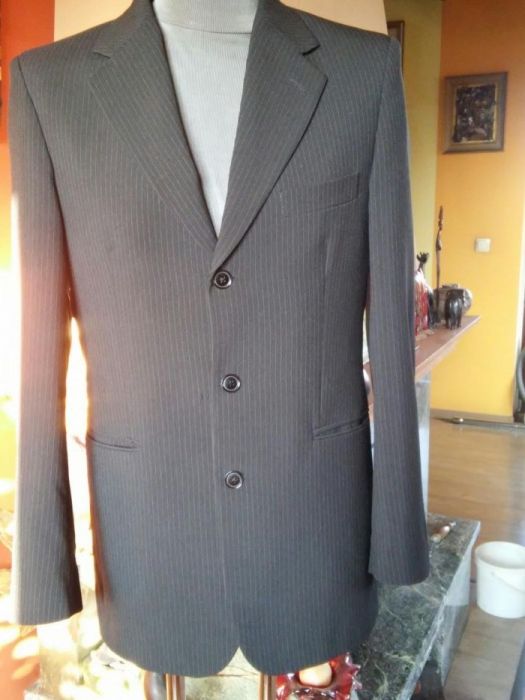 Garnitur męski trzyczęściowy
