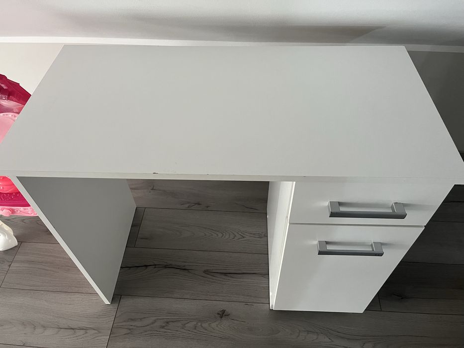 Biurko biale uzywane