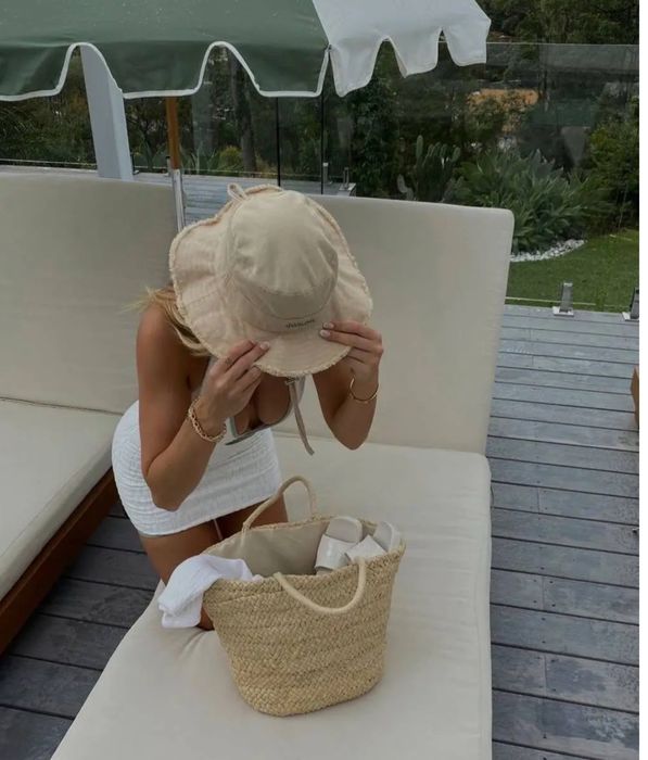 Панамка Jacquemus —  бежева Жакмюс