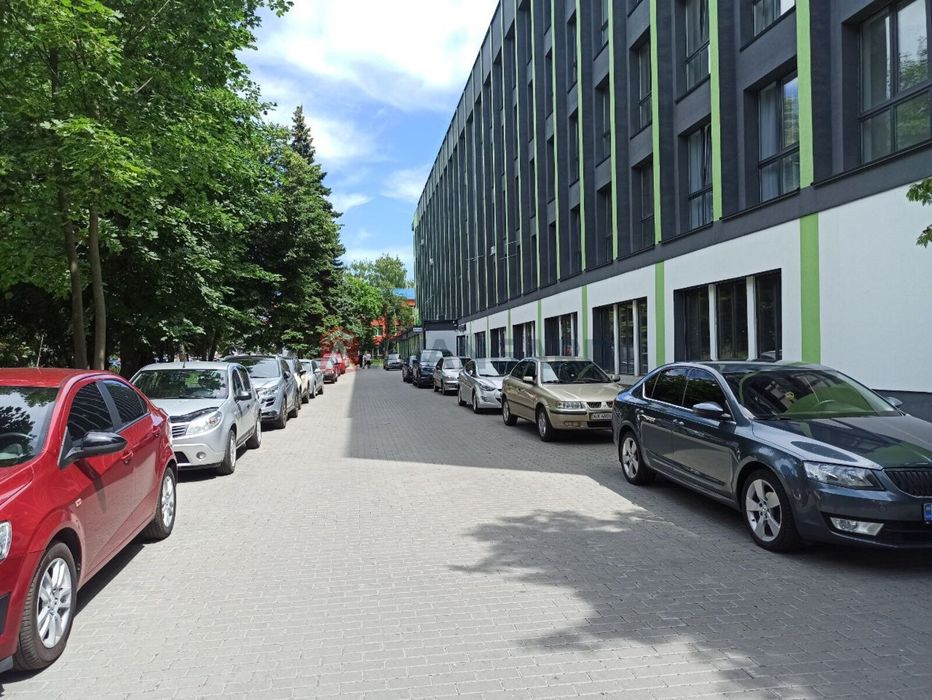 Оренда приміщення 225м2 (106м2+118м2). ЖК 'Комфорт-парк'