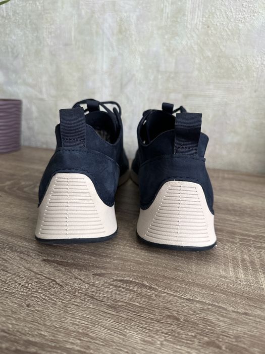 Фірмові мокасини кросівки Clarks