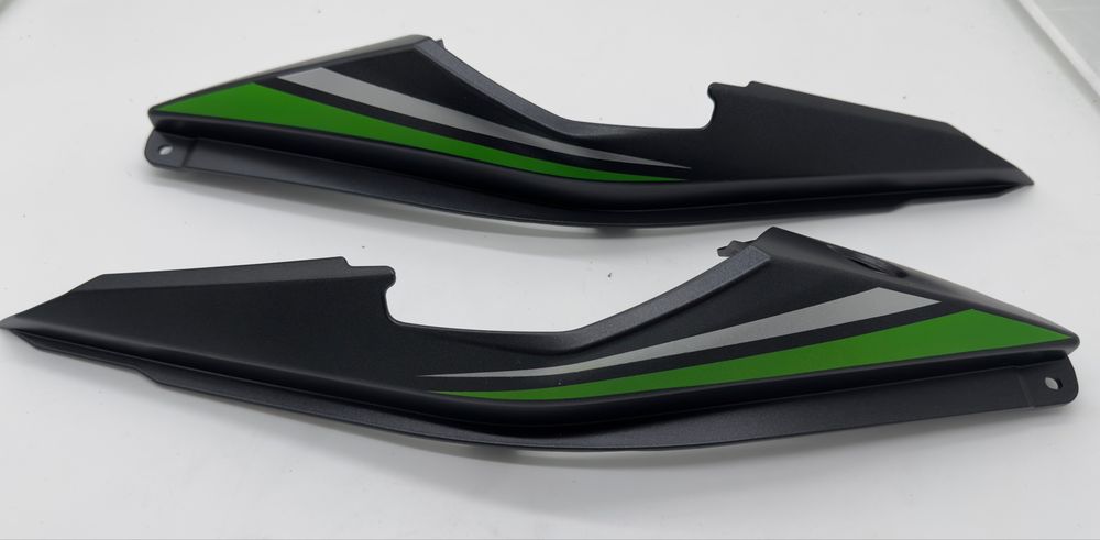 Kawasaki versys 650 ogon tyl zadupek owiewka L P