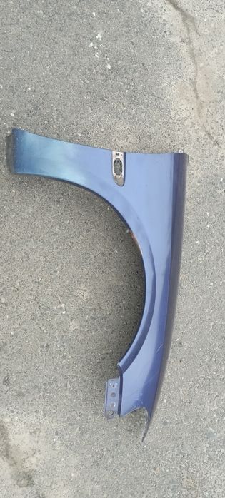 Крило переднє праве Опель Вектра б