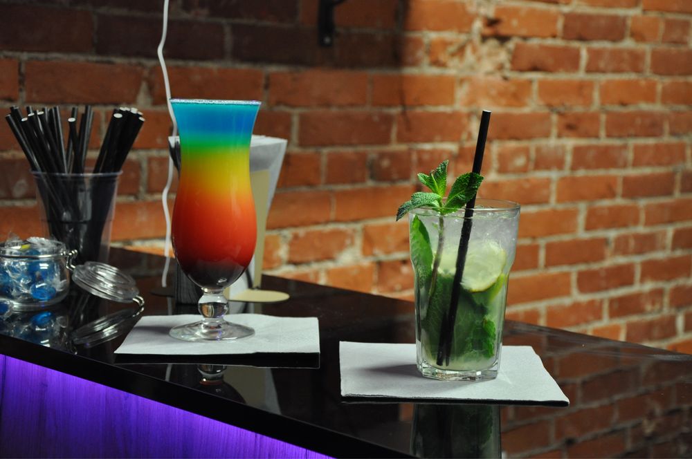 Mobilny Bar z Barmanem Usługi Barmańskie