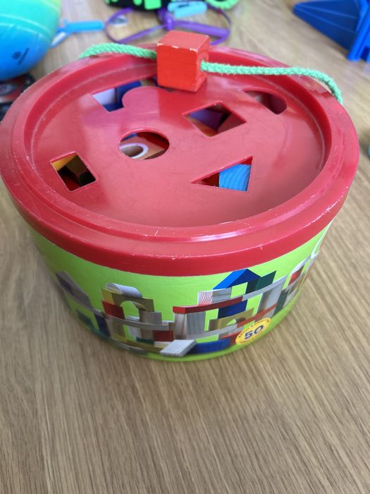 Pecas madeira para construcao e encaixe