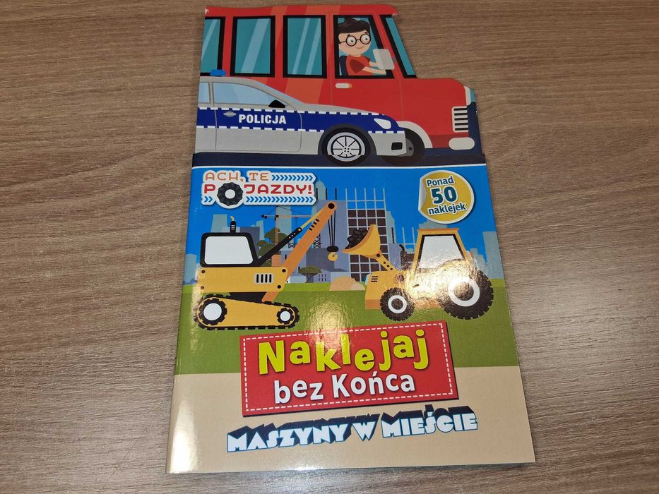 D071 Naklejaj Bez Końca Maszyny W Mieście Książeczka Z Naklejkami Nowa