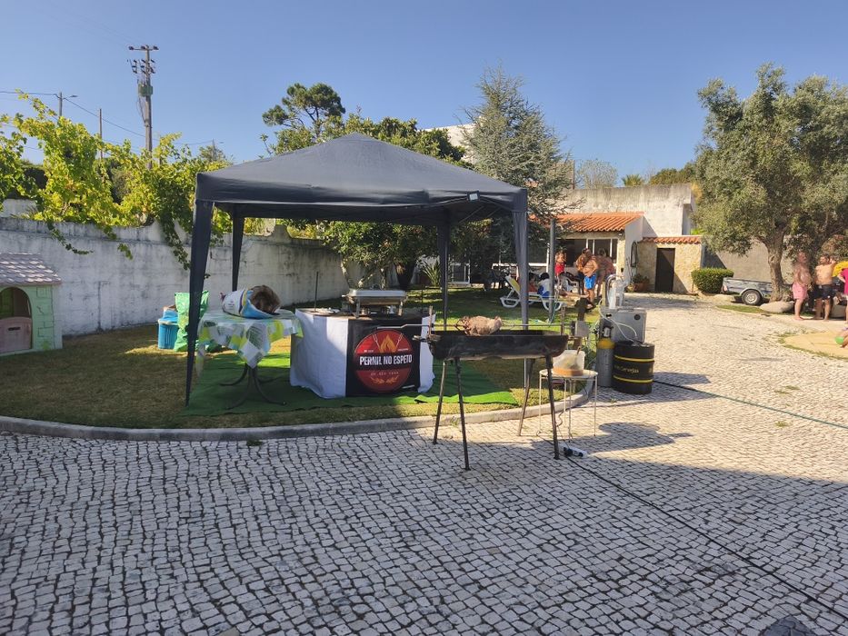 Pernil no espeto 
Zona centro
Mais informações