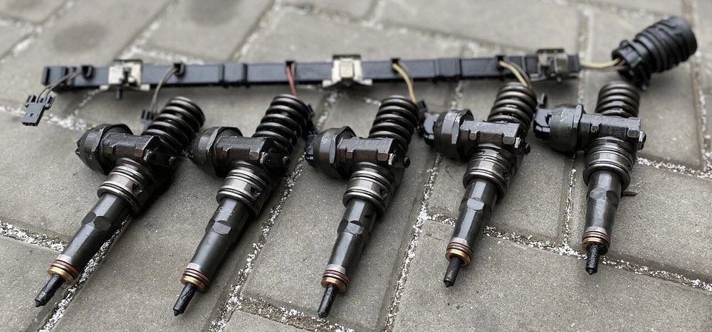 Форсунка Насос 2.5 tdi Volkswagen T5 07Z130073F 0414720210