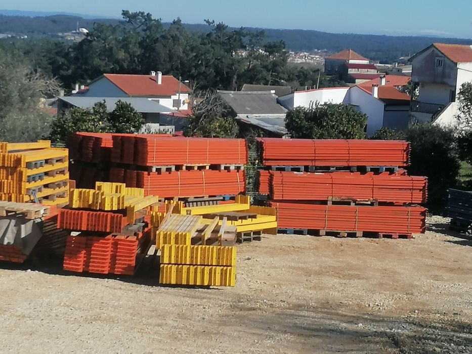 Racks, parteleiras industriais, estantes de armazém