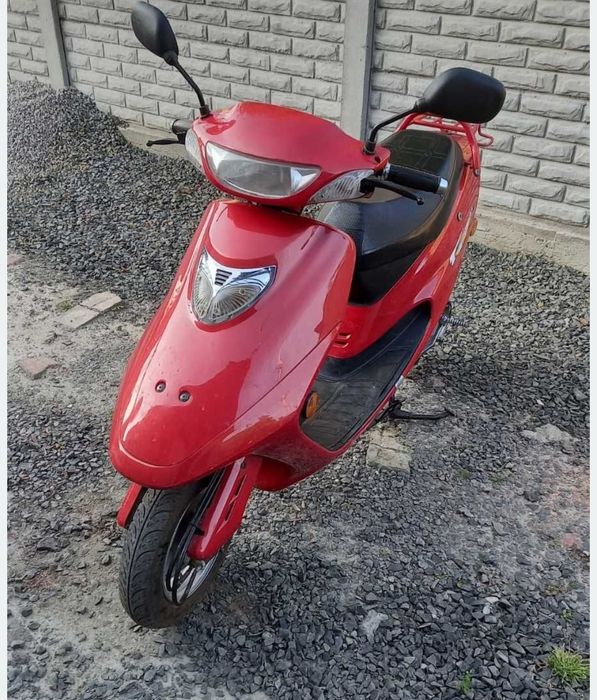 Продам скутер. .