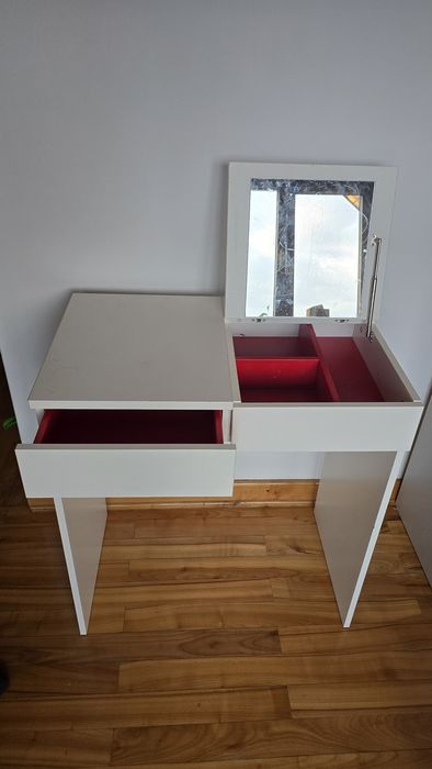 Toaletka Ikea Brimnes