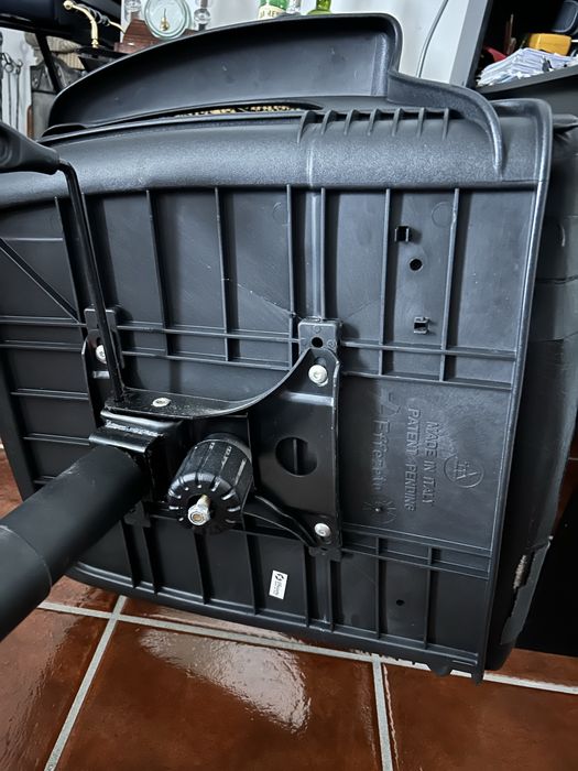 Cadeira escritório pele preta