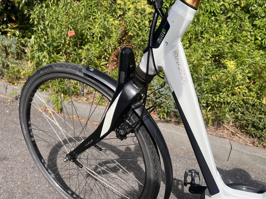 Świetny rower elektryczny SPARTA ION 36V 500Wh centralny YAMAHA 8 biegów NEXUS /A