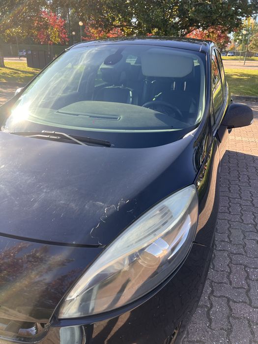 renault  scenic 2012