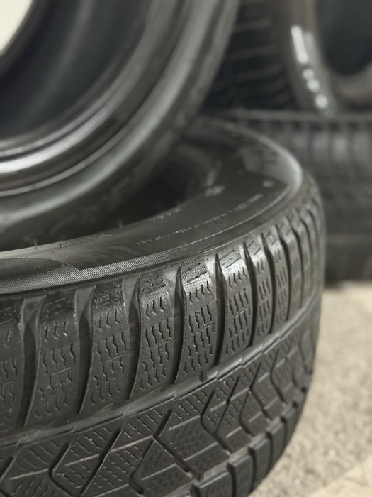 Зимова гума 225/60 R17