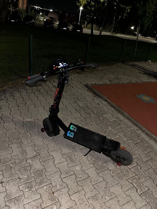 Trotinetes elétrica kukirin g4