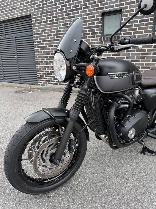 2022 Triumph Bonneville T120 Black Edition