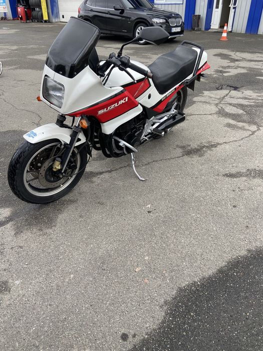 Suzukl GSX550ES