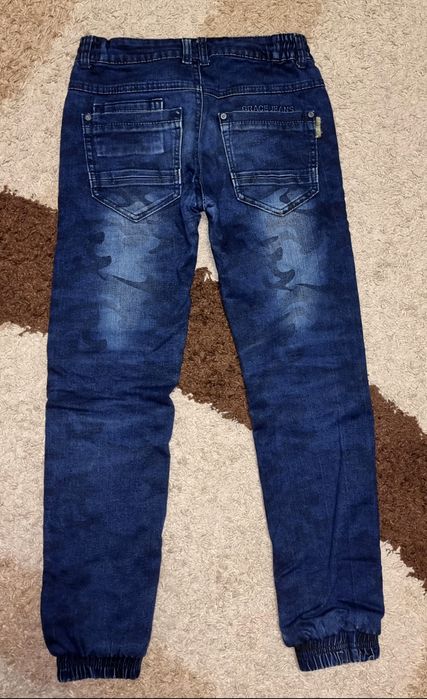 Джинси венгрія 146р на флісі