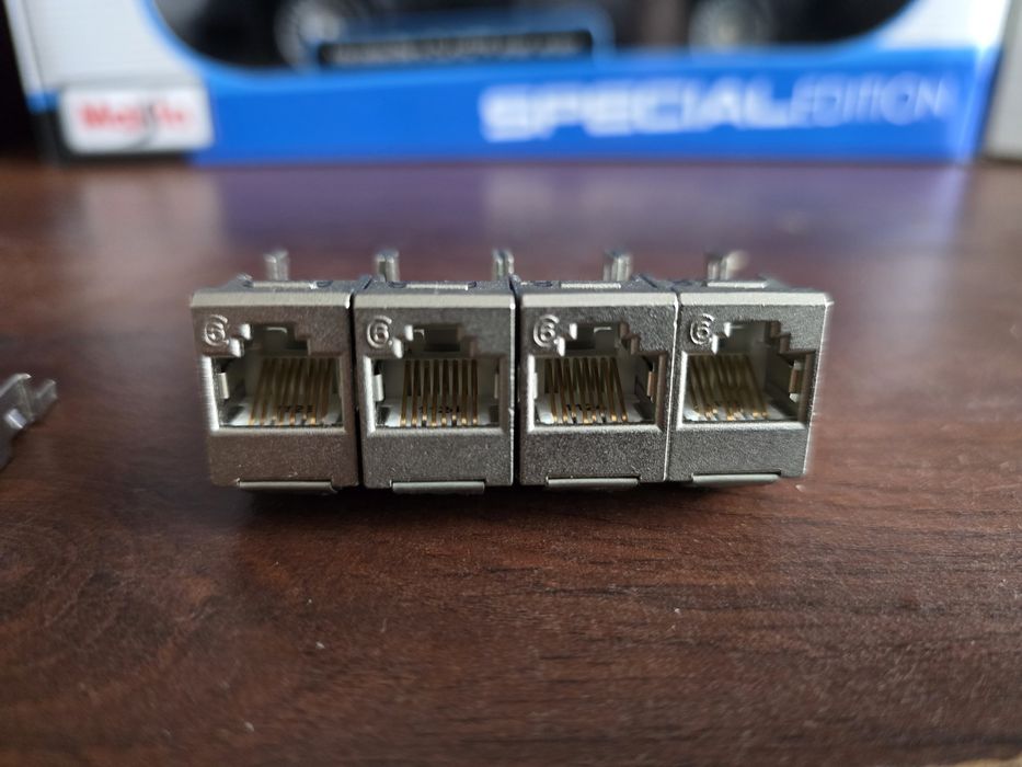 Moduły RJ45 Cat 6A BTR Metz Connect