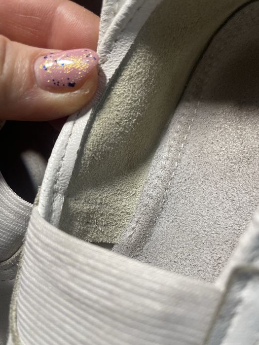 Продам чешки шкіряні 19 розмір.