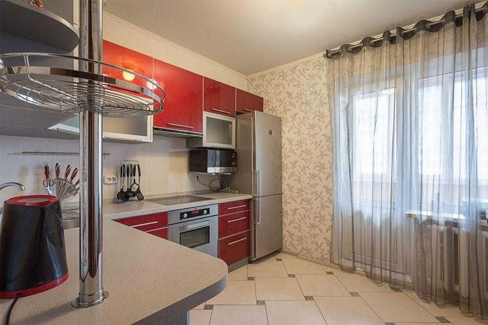 1 к. Драгоманова, 1 К, дом 2006 г, м. Позняки. Осокорки.