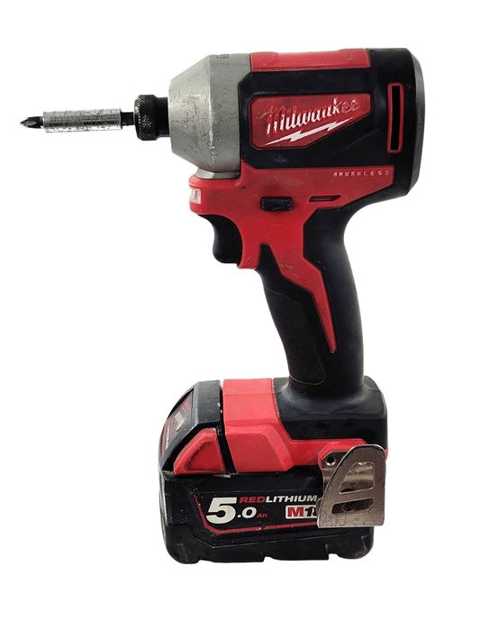 Zakretarka Milwaukee M18 CBLID BODY + AKU 5AH