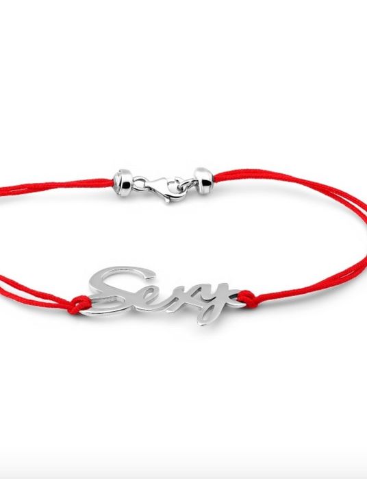 Червоний браслет-нитка