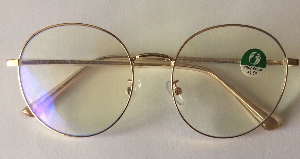 Окуляри комп'ютернi з дiоптрiями +1,5, +3,0, +4,0.