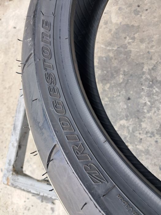 Мотошина, НОВА, 120/70 ZR17 Bridgestone Battlax Racing Street RS11F J
