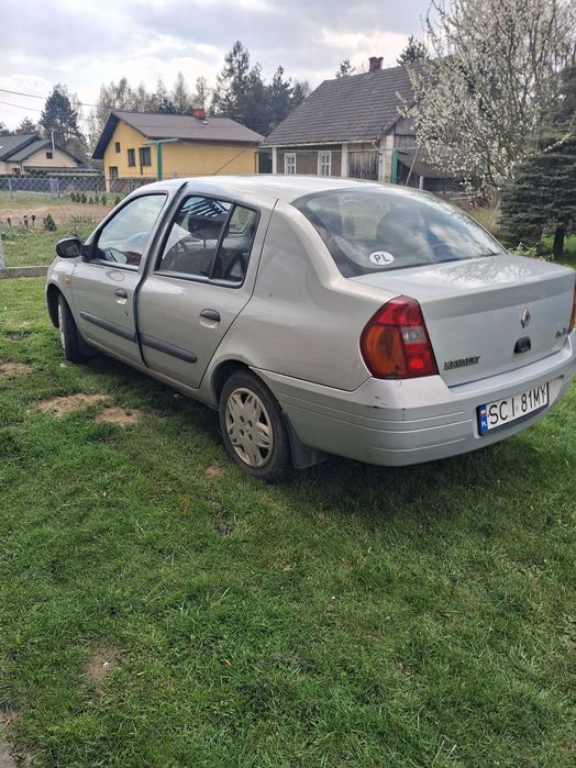 Samochod renault thalia