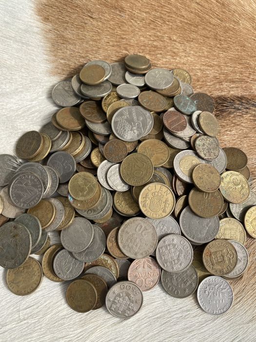 Coleção de 213 moedas