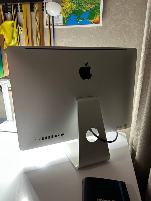 Продам моноблок apple Imac 2009 року 21,5 дюймів
