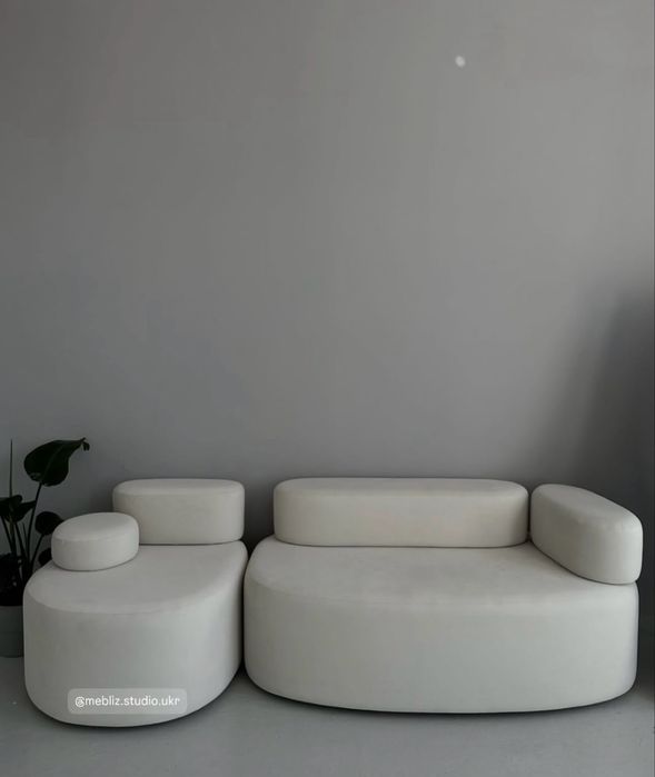 Диван, дивнчик в студію, салон, офіс для дому